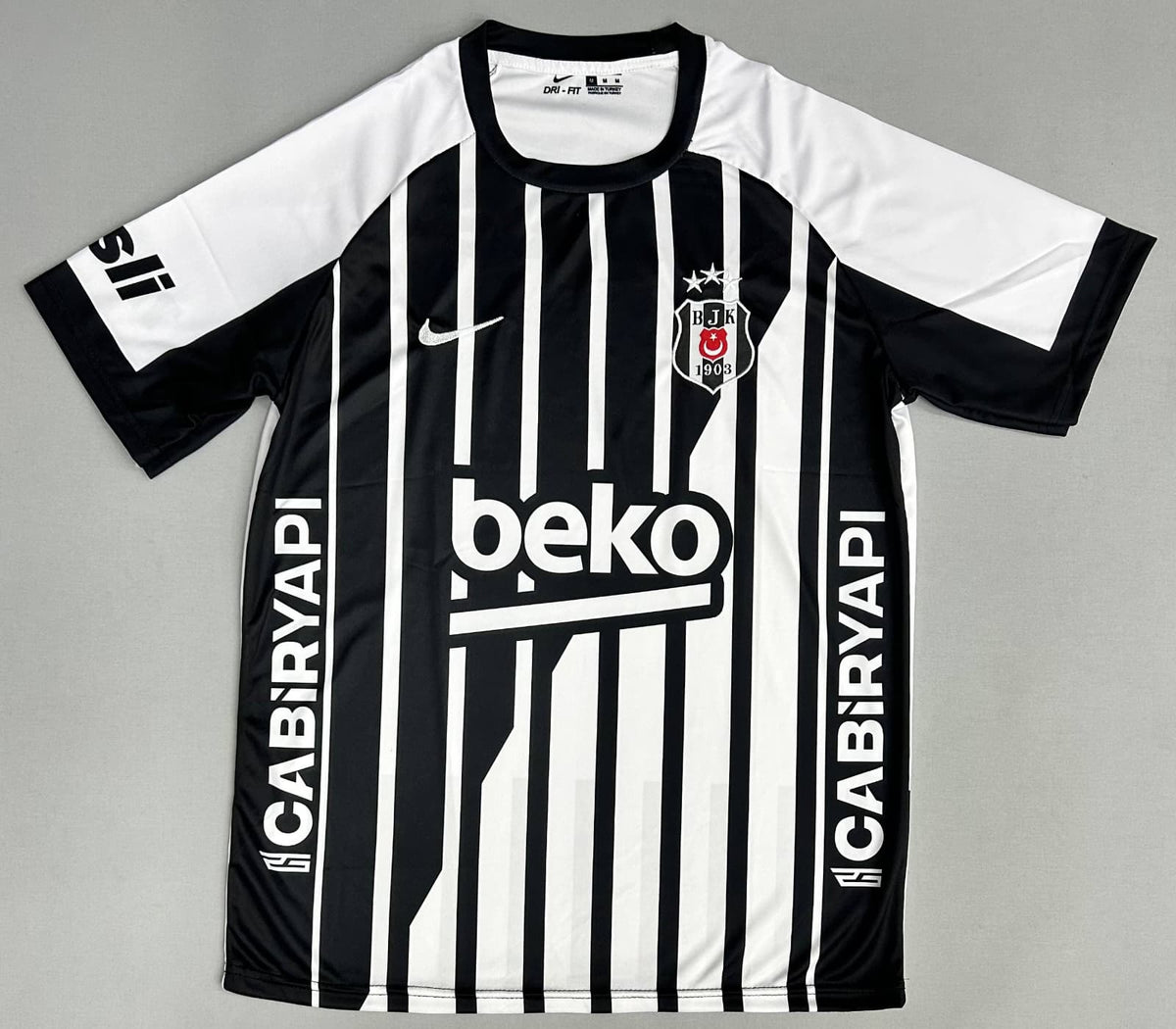 ⚫⚪Beşiktaş Yeni Sezon Deplasman Trossard #19 Forması ⚫⚪